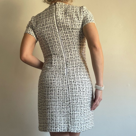 GORGEOUS white / black tweed dress - Picture 3 of 7